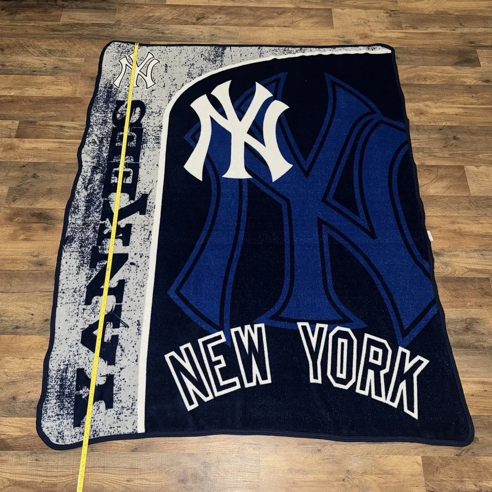 New York Yankees Micro Raschel Throw Blanket 59